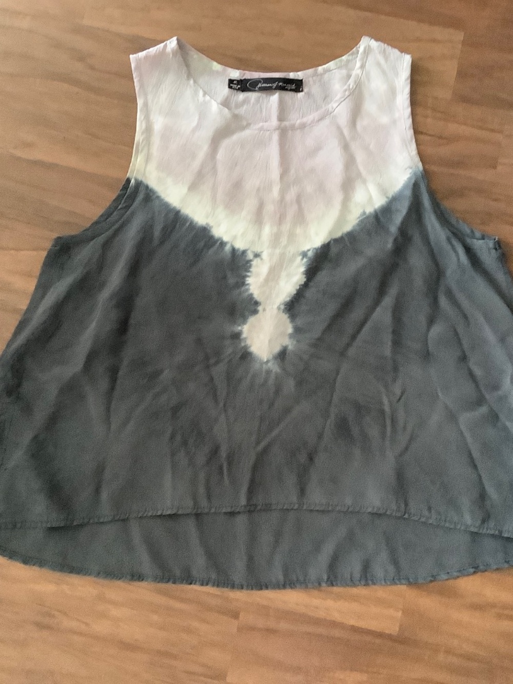 Patterson J Kincaid 100% silk tie-dyed sleeveless blouse
